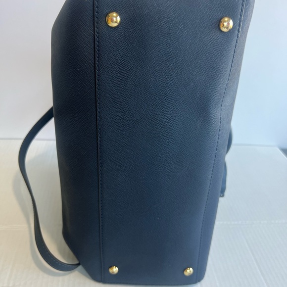 Michael Kors navy blue bag - Picture 9 of 13